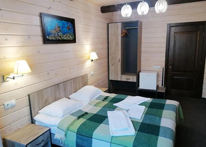 на бе́резі Hotel Kvasy