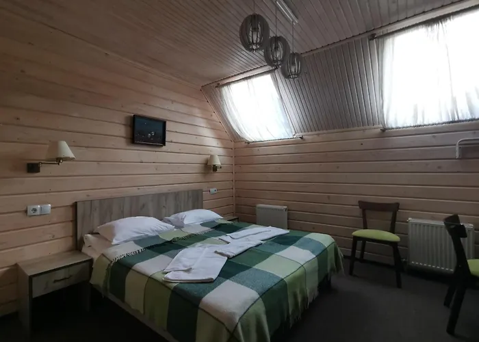 Hotel на бе́резі Kvasy