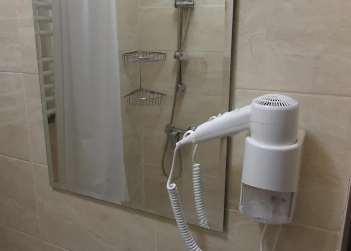 на бе́резі Hotel Kvasy