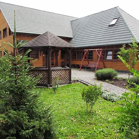 на бе́резі Hotel