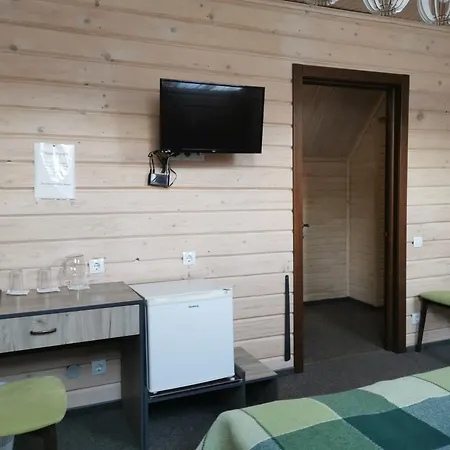 на бе́резі Hotel Kvasy