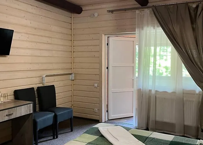 Otel на бе́резі