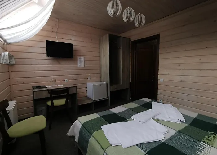 на бе́резі Otel